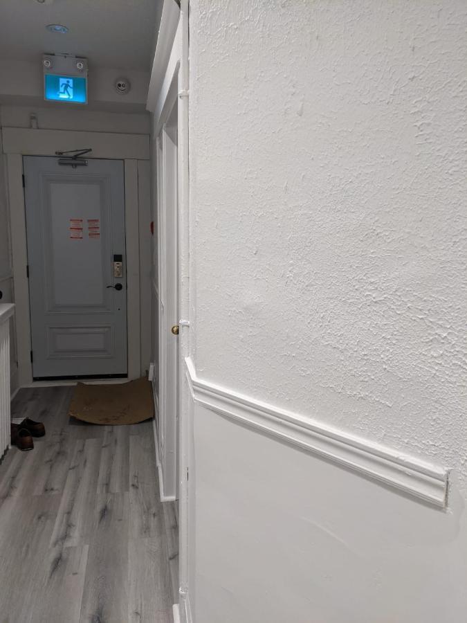 Toronto Furnished Living Rooms エクステリア 写真